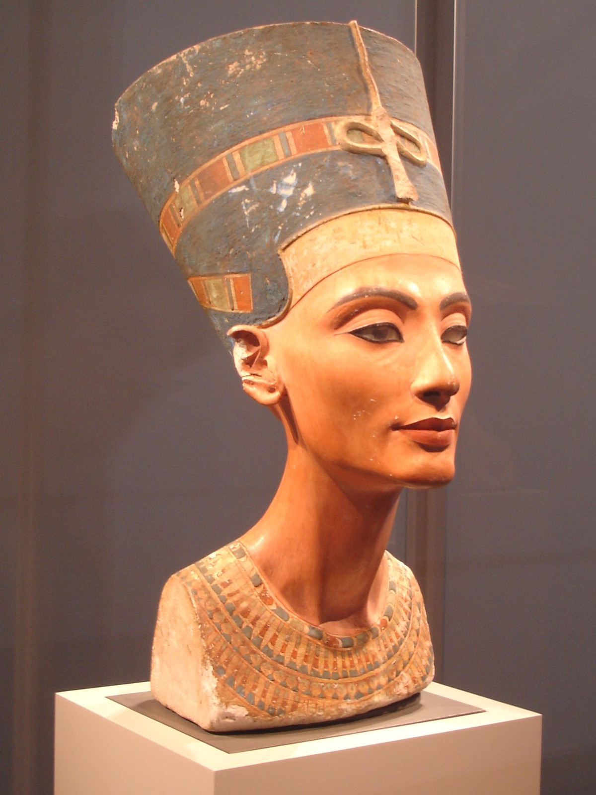 Cronache di donne leggendarie Hatshepsut e Nefertiti: l'Egitto delle regine